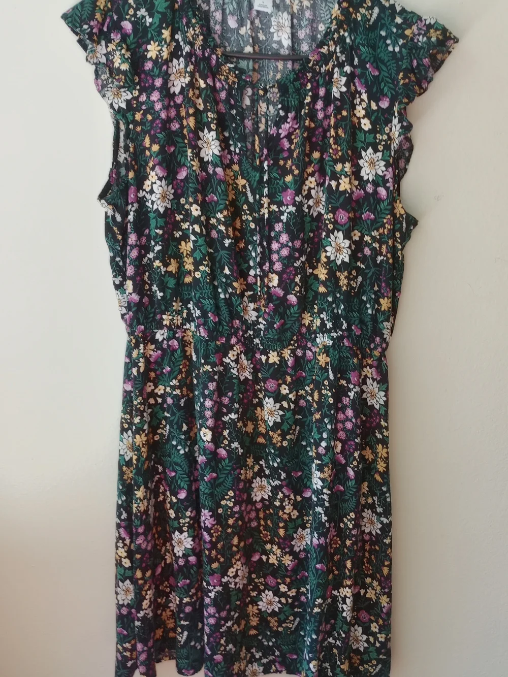 Old Navy Dark Green Floral Cap-Sleeve Tunic with Purple & Yellow Blooms. - Picture 3 of 7